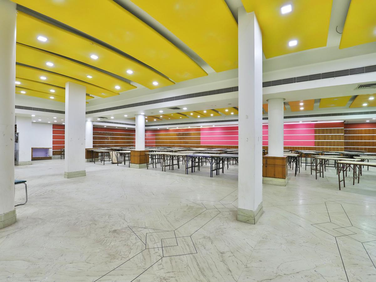 Oyo 1123 Hotel Rock Regency Ahmedabad Exterior foto