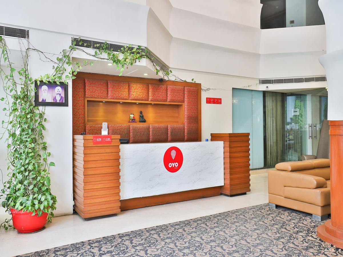 Oyo 1123 Hotel Rock Regency Ahmedabad Exterior foto